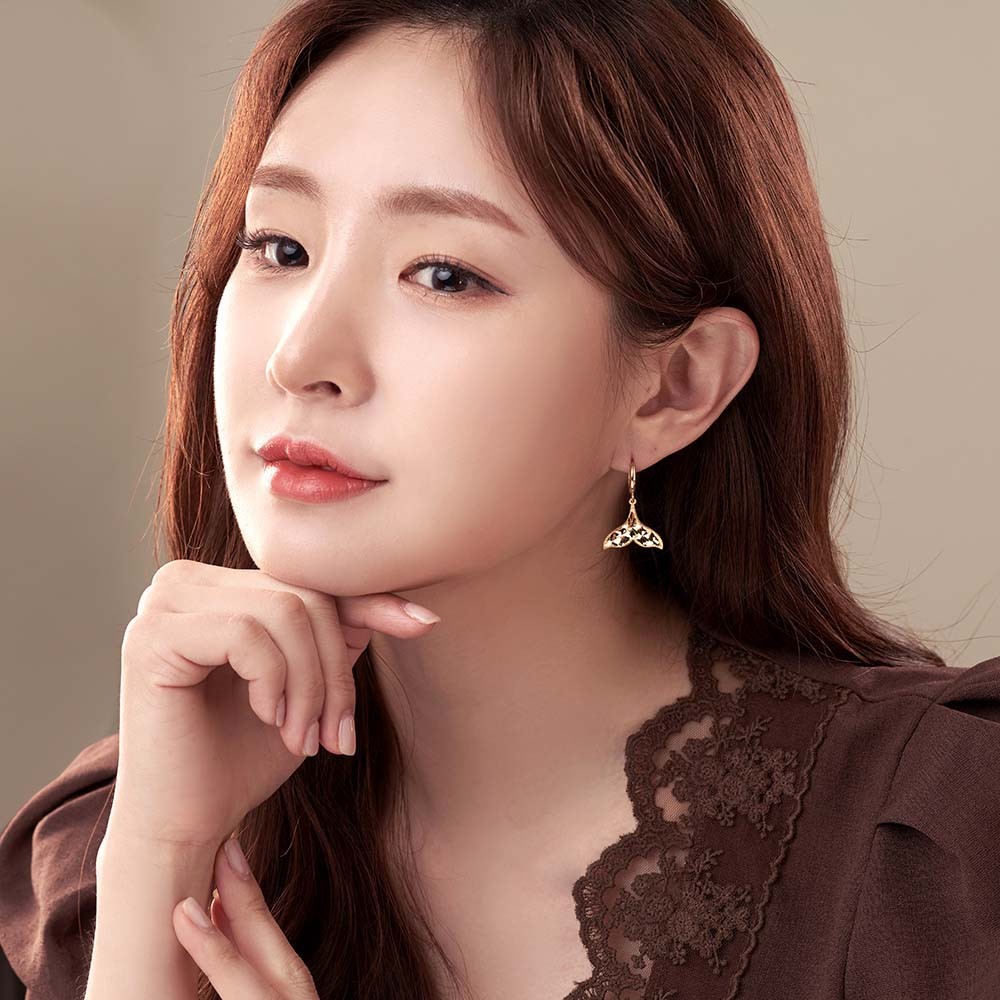 컷팅 돌고래 꼬리 원터치 귀걸이 요약정보 및 구매